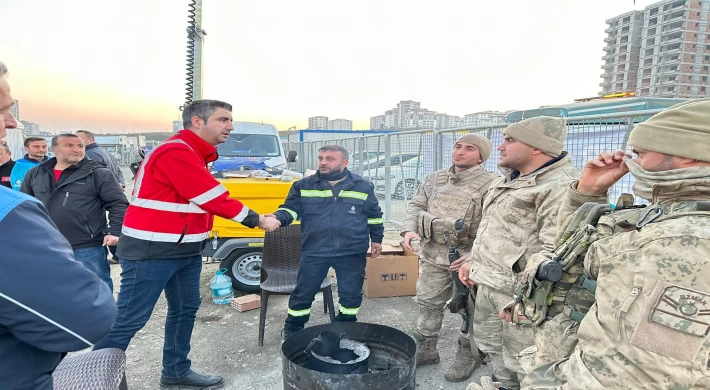 Başkan Gökhan Yüksel Deprem Bölgesinde