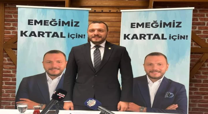 MERT POLAT CHP KARTAL İLÇE BAŞKANLIĞI'NA ADAYLIĞINI AÇIKLADI.