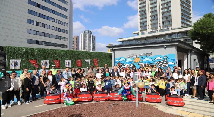Kartal Belediyesi Kreş Öğrencileri Dünya Çocuk Günü’nü Kutladı