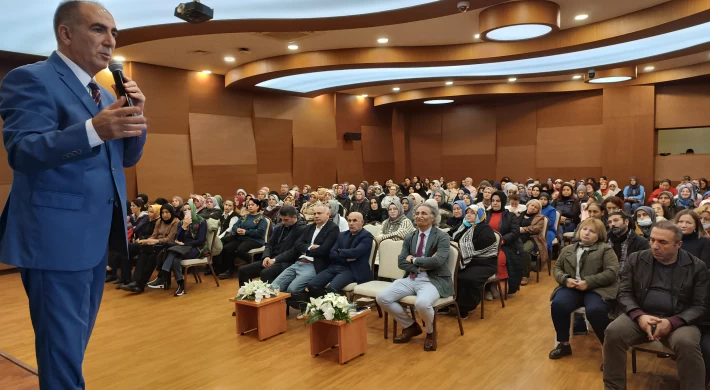 TUZLA HALK EĞİTİMİ MERKEZİ ''MİLLİ MÜCADELEMİZİN ANAYASAL METNİ İSTİKLAL MARŞI VE MEHMET AKİF ERSOY '' KONFERANSI