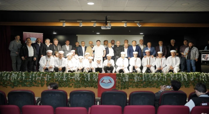 KARTAL HALK EĞİTİMİ MERKEZİ HAFIZLIK KURSLARINA KATILAN ÖĞRENCİLERE İCAZET BELGELERİ VERİLDİ