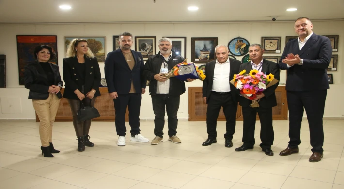 ‘İçsel Yansımalar’ Resim Sergisi’nin Açılışı Kartal’da Gerçekleştirildi