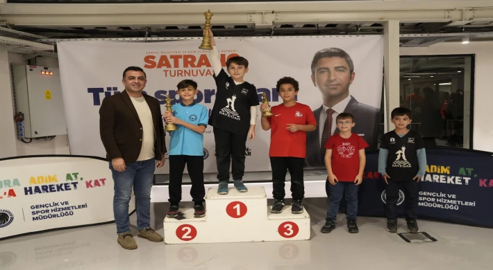 KARTAL’DA CUMHURİYET COŞKUSU SATRANÇ TAHTASINDA BULUŞTU