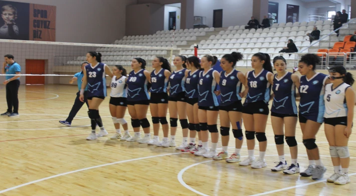 MAVİ MELEKLER HEDEFİNE EMİN ADIMLARLA YÜRÜYOR 3-1