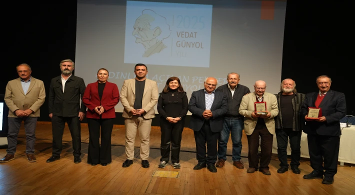 Kartal’da “Aydınlığa Açılan Pencere: Vedat Günyol Paneli” Gerçekleşti