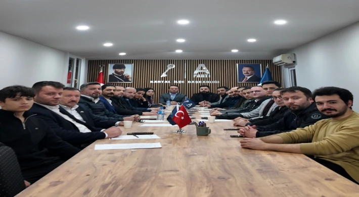 Anahtar Parti Kartal İlçe Teşkilatı Yeni İlçe Binasında İlk Toplantısını Gerçekleştirdi
