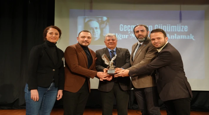 Kartal’da Uğur Mumcu Anıldı: Mustafa Balbay’dan Anlamlı Söyleşi