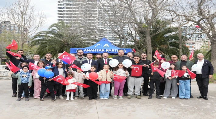 KARTAL SAHİLİNDE 23 NİSAN COŞKUSU: YOĞUN KATILIM, RENKLİ GÖRÜNTÜLER