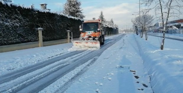 -TUZLA’DA KARLA MÜCADELE ÇALIŞMALARI GECE BOYUNCA SÜRDÜ