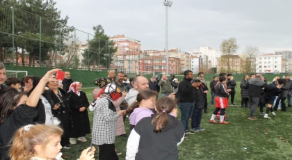 VELİLER ÇOCUKLARINI MUTLU GÜNÜNDE YALNIZ BIRAKMADILAR