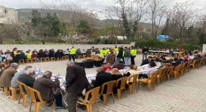 Kartal Belediyesi Deprem Bölgesi Hatay’da İftar Yemeği Vermeye Devam Ediyor