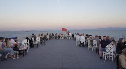 TUZLA BELEDİYESİ, İSTANBULLULARA MEHTAP TURLARI İLE DENİZ KEYFİ YAŞATIYOR