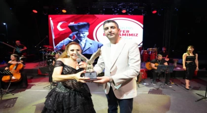 Kartal’da, Büyük Zafer'in 101. Yılında Muhteşem Kutlama