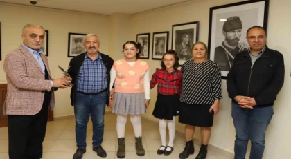 ‘Ata Biyografi’ Resim Sergisi Kartal Belediyesi’nde Açıldı