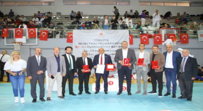 Kartal Belediyesi, ‘100. Yıl Cumhuriyet Bayramı Ju Jitsu Turnuvası’na Ev Sahipliği Yaptı