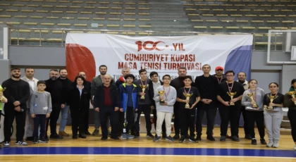 Kartal Belediyesi’nden Cumhuriyet’in 100. Yılına Özel Masa Tenisi Turnuvası