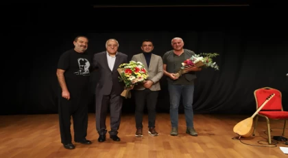 Kartal’da Cumhuriyetin 100. Yıl Coşkusu, Şiir ve Türkülerle Bir kez Daha Yaşandı