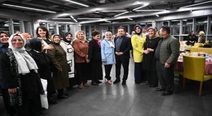 Tuzla Belediye Başkanı Dr. Şadi Yazıcı; -“Toplumun yarısı kadındır, diğer yarısını yetiştiren de kadındır.