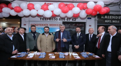 Kadem Başkan, Fındıklı Mahallesi Muhtar Adayı Mehmet Emin Gülhan’ın seçim ofisinin açılışına katıldı