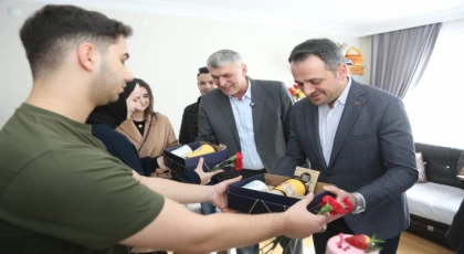 Kadem Başkan’dan sürpriz doğum günü ziyareti