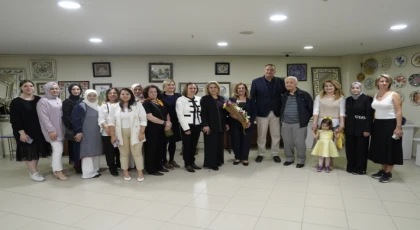 Kartal Belediyesi Çini Sergisi Sanatseverlerle Buluştu