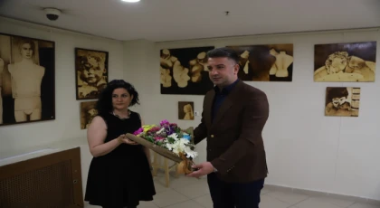 Yeliz Orakoğlu'nun Felsefi İzleri Kartal Belediyesi’nde Sergileniyor