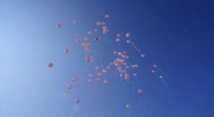 Kartal’da Pembe Balonlar Umut İçin Yükseldi