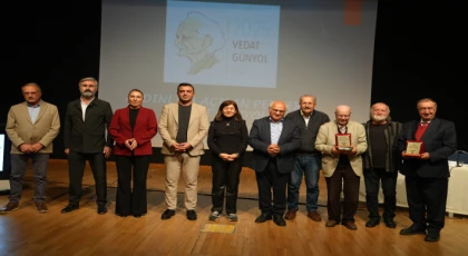 Kartal’da “Aydınlığa Açılan Pencere: Vedat Günyol Paneli” Gerçekleşti