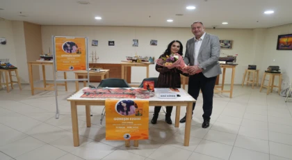 Şair Ezgi Güneş’in “Güneşin Ezgisi” Kitabı Kartal’da Okurlarıyla Buluştu