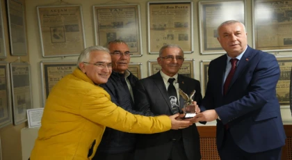 Cumhuriyet Tarihine Tanıklık Eden Sergi Kartal’da Açıldı