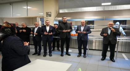 Kartallılar Hızır Orucu’nun İlk Gününü Birlik ve Paylaşma Duygusuyla Açtı