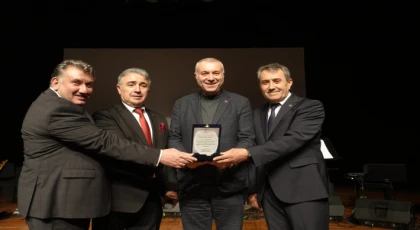 Kartal’da Türküler Sevgi ve Barış İçin Yankılandı