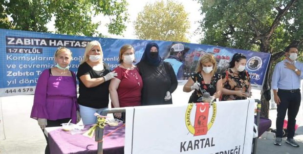 Kartal Gazeteciler Derneğinden Aşure 